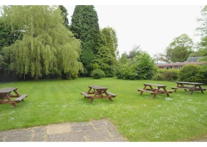 Wimblehurst Hotel